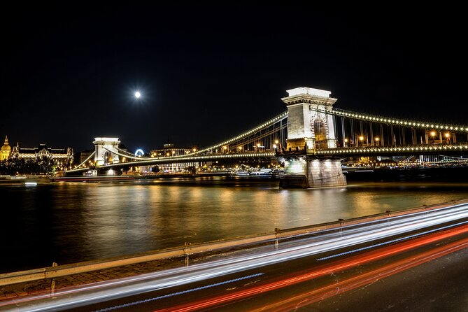 Private car or minivan transfer from Budapest to Vienna or back. - Why a private ride can beat public transit