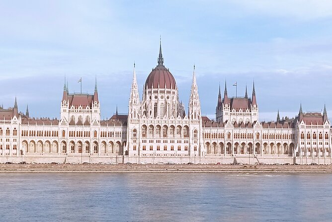 Private car or minivan transfer from Budapest to Vienna or back. - The pickup: hotel, apartment, or airport arrival