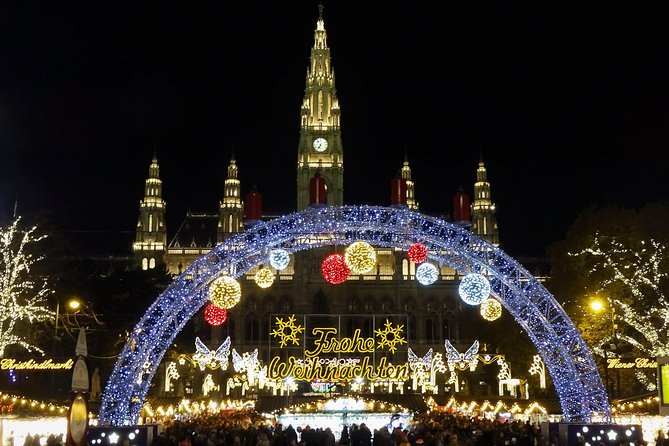 Private Christmas Markets Walking Tour Vienna - Why this walk works best on your first evening