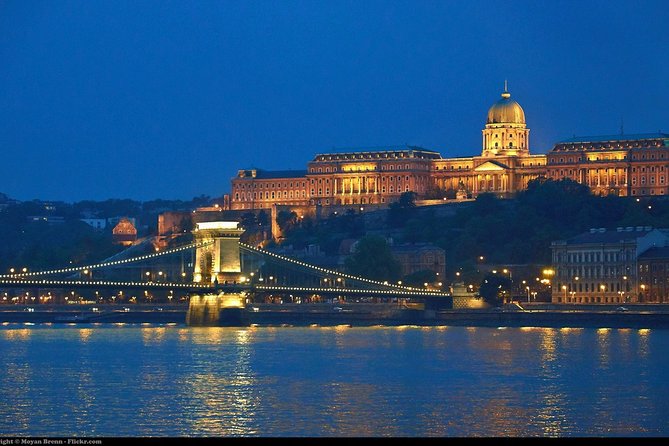 Private day tour to Budapest from Vienna - What the guide and driver add to the day