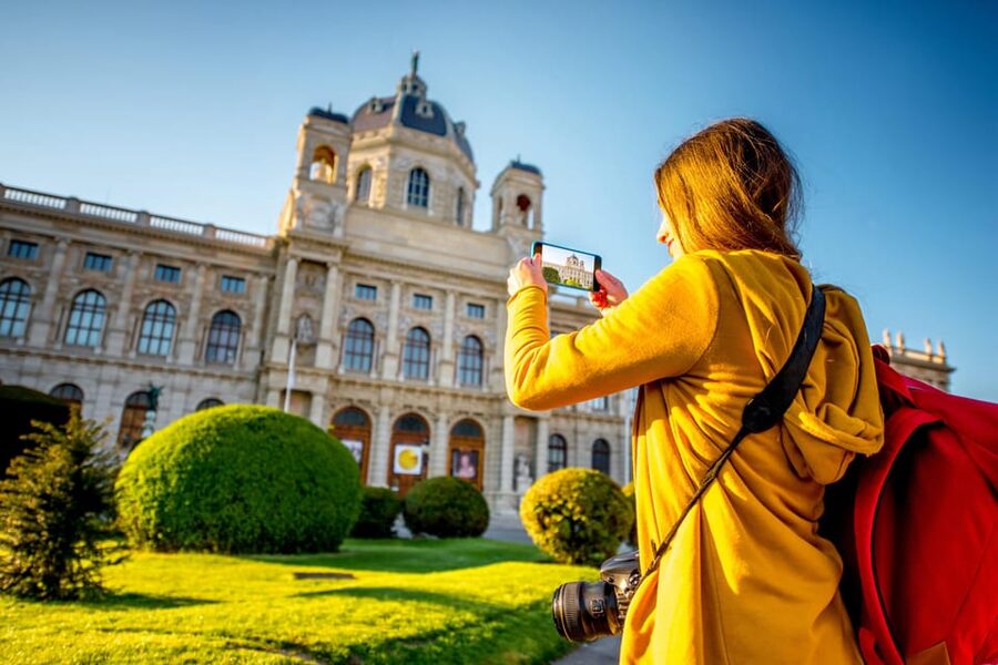 Private day trip from Budapest to Vienna and back - A cross-border day built around convenience