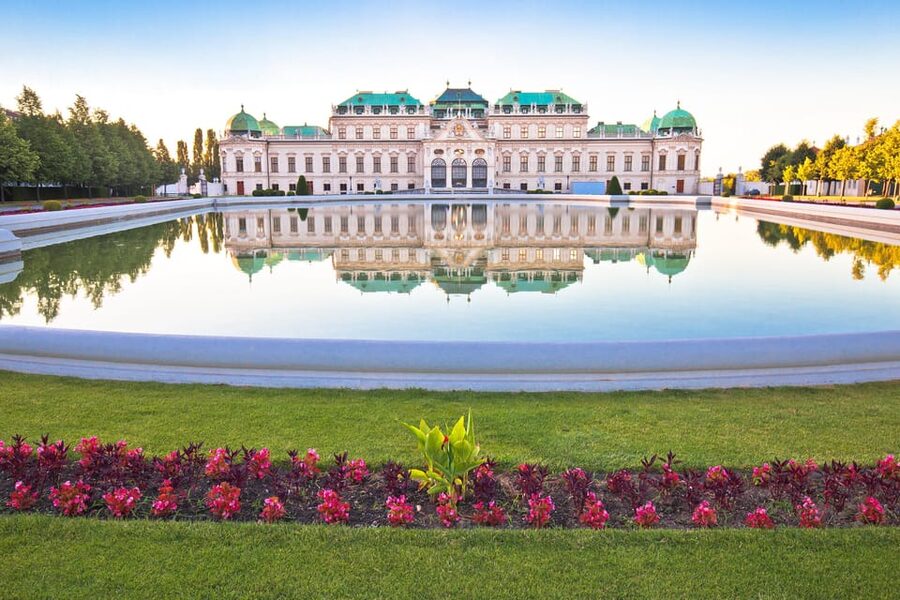 Private day trip from Budapest to Vienna and back - What the $359 price really buys you