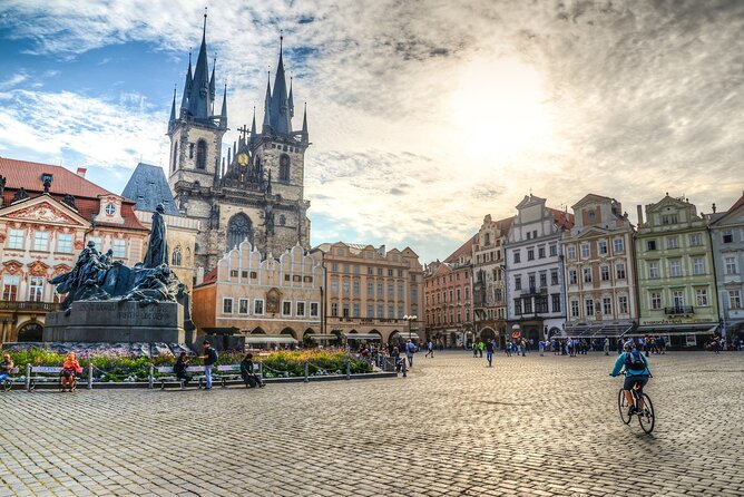 Private Full Day Tour to Prague from Vienna - What $541.85 per person really buys