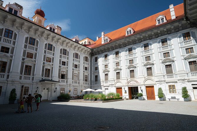 Private Guided Full Day Tour to charming Burgenland region with Wine tasting - A Burgenland winery with three traditional wines