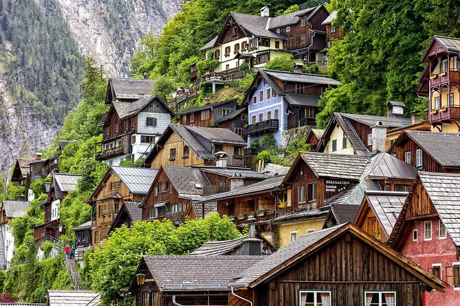Private guided tour from Vienna to Hallstatt with Skywalk & Salt Mine Experience - Why this private day trip makes sense