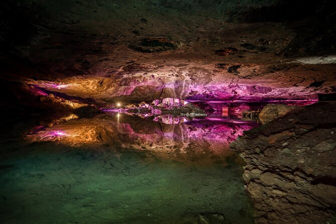 Private guided tour from Vienna to Hallstatt with Skywalk & Salt Mine Experience - Price, private value, and group size