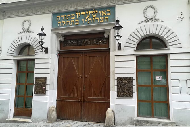 Private Jewish Vienna Walking Tour - Judenplatz and the weight of the final stop
