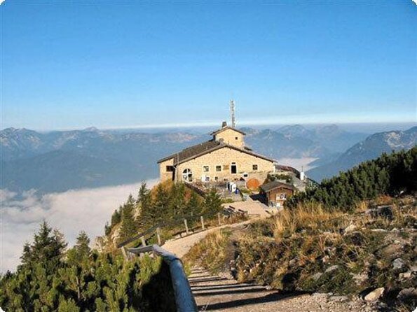 Private Memorial Tour from Vienna to Mauthausen & Eagle's Nest - Key points to know before booking