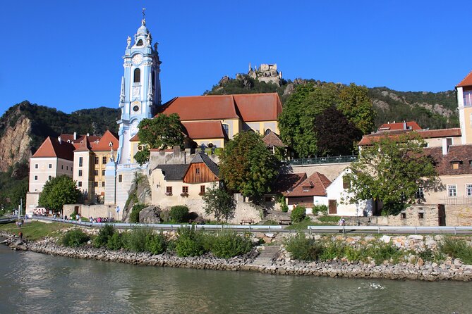 Private Tour from Vienna to Melk and Dürnstein - Dürnstein’s Narrow Streets and Castle Above the River