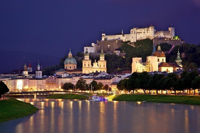 Private tour of Hallstatt and Salzburg through beautiful Alps - Leaving Vienna at 8:00 am