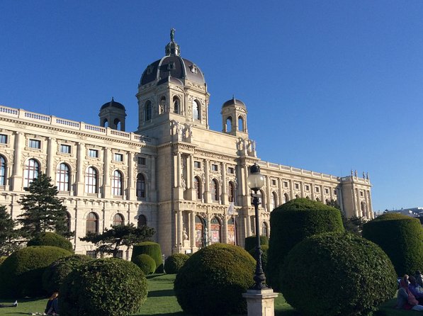 Private Tour of the Picture Gallery of the Fine Arts Museum VIenna (Kunsthistorisches Museum) with an Art Historian - Inside the picture gallery, expect a selective route