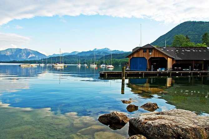 Private Tour Vienna to Salzburg via Wachau & Lake District - Mondsee and the Sound of Music wedding church