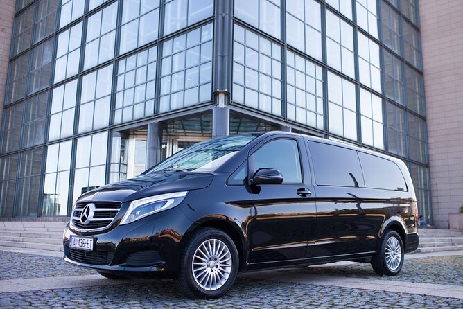 Private Transfer from Vienna to Budapest or Budapest to Vienna - What the driver-guide adds to the journey