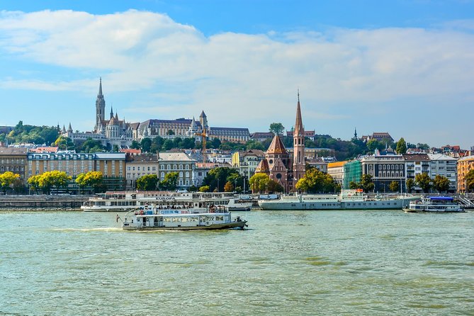 Private Transfer from Vienna to Budapest with 2 hours for sightseeing - The driver is helpful, but not your guide