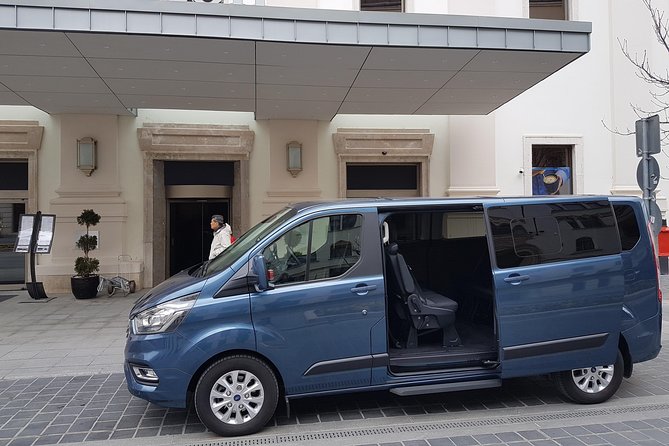 Private transfer from Vienna to Budapest with Bratislava visit - What the five-hour schedule really means