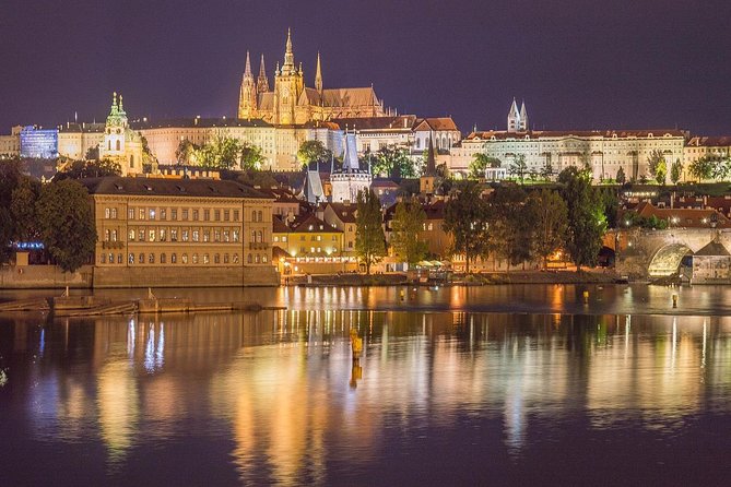 Private Transfer from Vienna to Prague with 1 hour Stop in Kutna Hora - The limits of a five-hour travel day