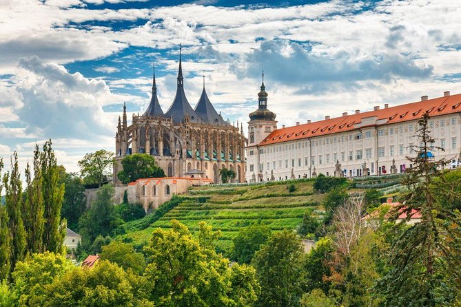 Private Transfer from Vienna to Prague with 1 hour Stop in Kutna Hora - Vienna pickup and the value of door-to-door travel