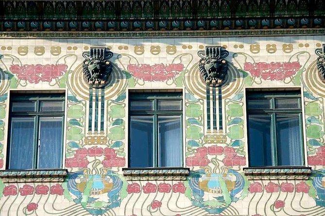 Private Vienna Art Nouveau Walking Tour - Guides, questions, and the human side of the walk
