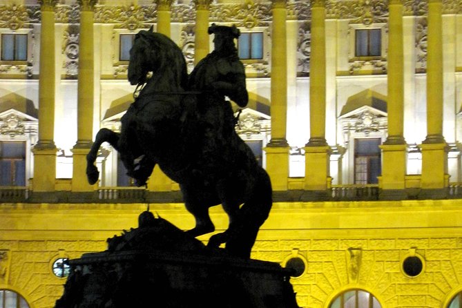 Private Vienna Evening Walk — Orientation for Your First Night - St. Stephen’s Cathedral at the end of the route