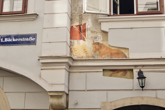 Private Vienna Walking Tour - Vienna State Opera and the city’s musical image