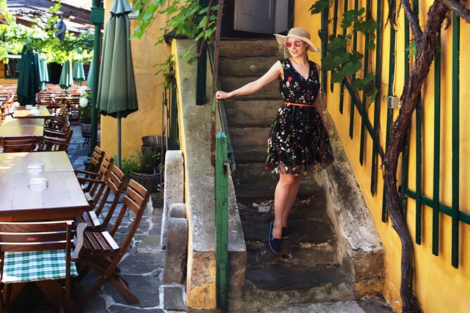 Private Vienna Wine Tour with Top Austrian Wines and Tapas - What the guide adds to the experience