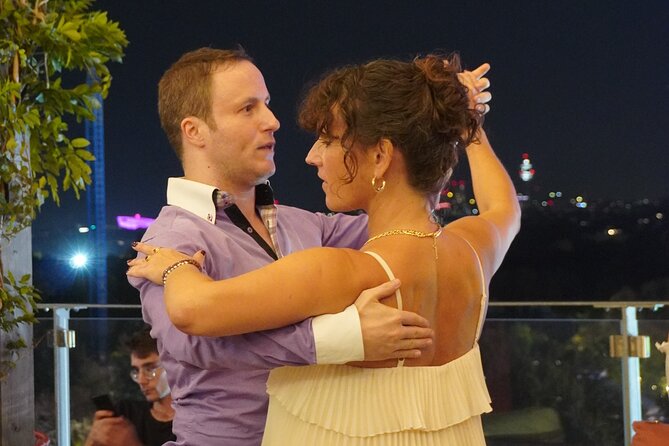 Private Waltz Workshop for Friends & Families (4-14 guests) - The 45-minute lesson: steps, rhythm, and confidence