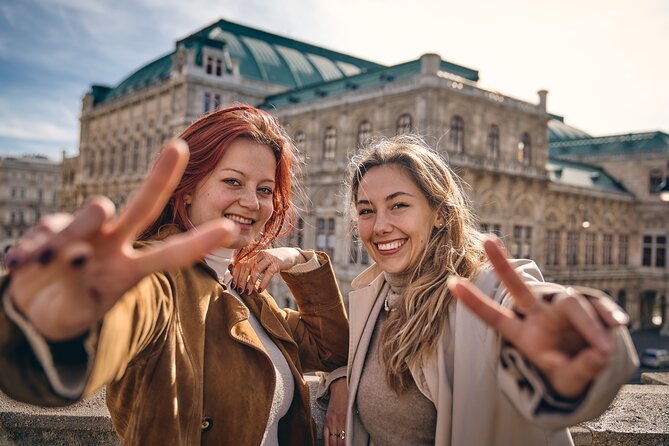 Professional Photographer in Vienna for your Vacations - Photographing the Wiener Staatsoper