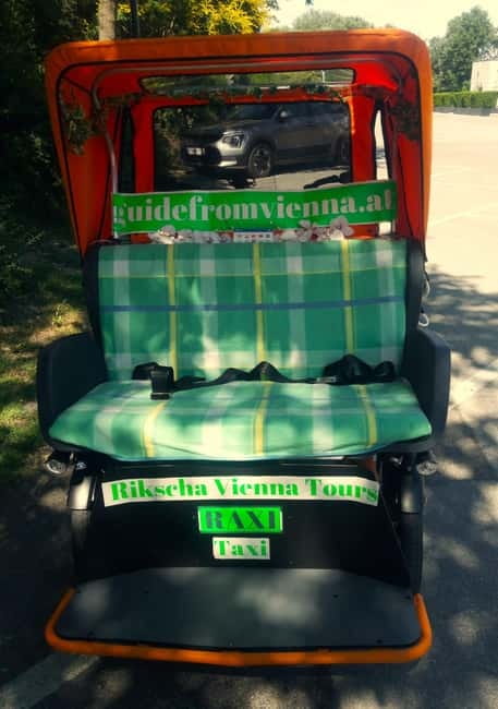 RAXI (Electric Rickshaw) Vienna Tours with two options - Through the green Prater and around the Ringstraße