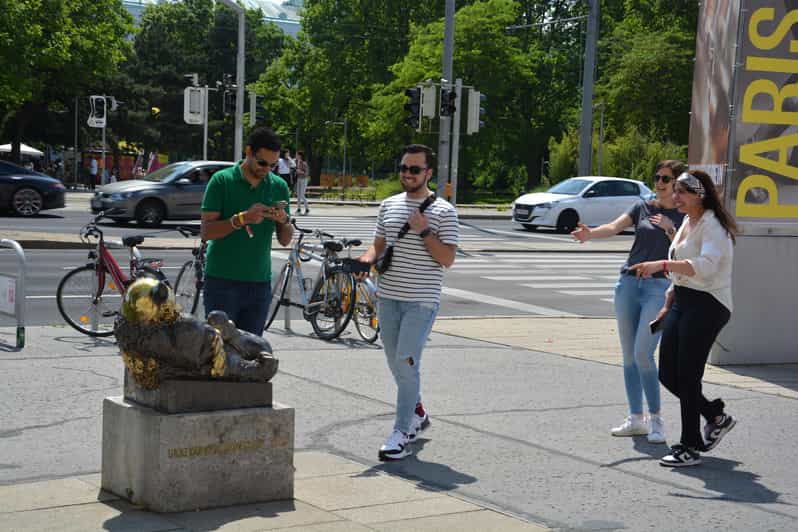 Riddle Tour: Explore the Hidden Gems of Vienna - Reading the city’s most beautiful clock