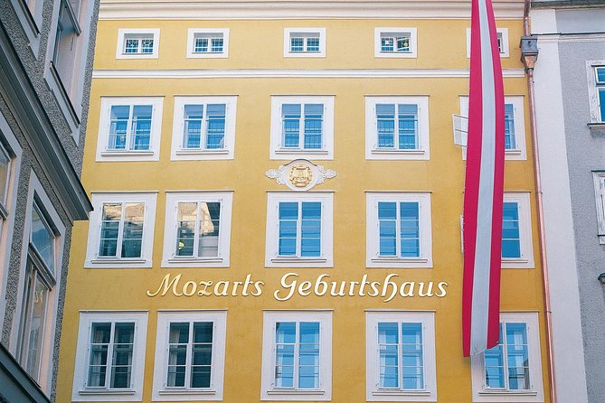 Salzburg and Alpine Lakes Tour from Vienna - A very long road to Salzburg