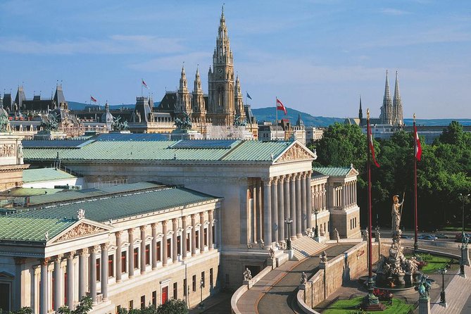 Schoenbrunn Palace Skip-The-Line and Vienna Highlights Private Tour - Why Schönbrunn makes the right starting point