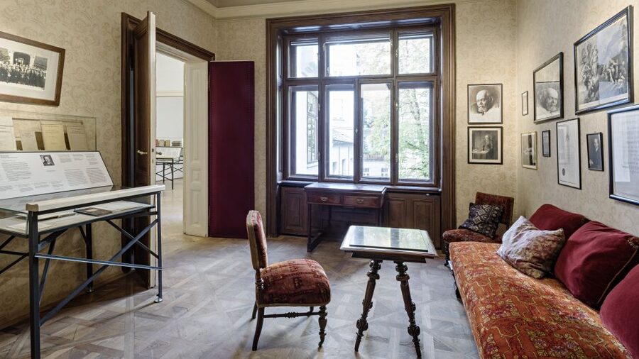 Sigmund Freud Museum Ticket - Family films from the 1930s