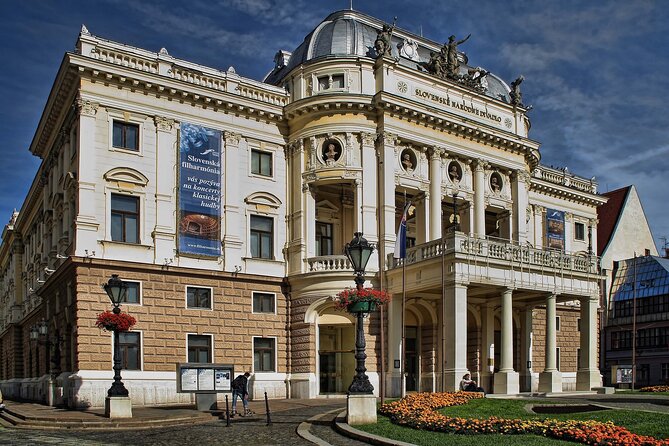 Small Group Half Day Tour from Vienna to Bratislava - The guide question matters more than the vehicle
