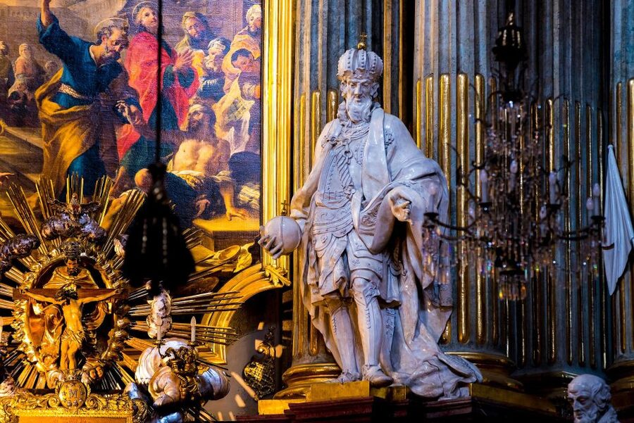 St Stephen's Cathedral Vienna Old Town Walking Tour - The Old Town walk beyond Stephansplatz