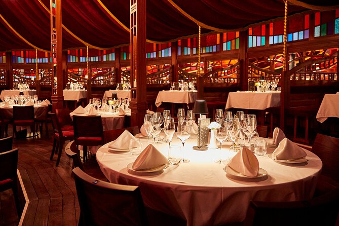 Strauss Dinner Show - The Mirage venue and why your seat matters