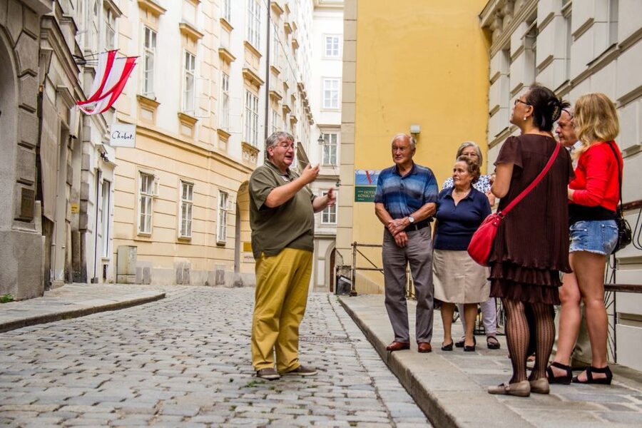 Sweet Vienna Tour: Home of Cakes and Cafe Culture - The guides add personality to the history
