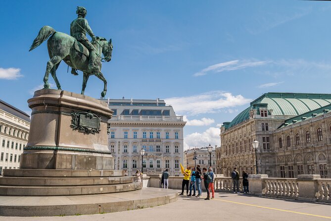 The best of Vienna - Exclusive Tour (Max 9 people) - Graben, Kohlmarkt, and the Demel connection