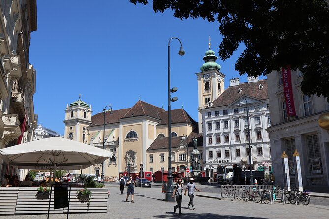The Cultural Heritage of Jewish Vienna walking tour - Why a group of 10 changes the experience