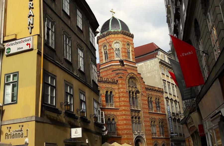 The unknown Vienna City- a guided walking tour in 3 hours - The Greek Quarter and Vienna’s story in small spaces