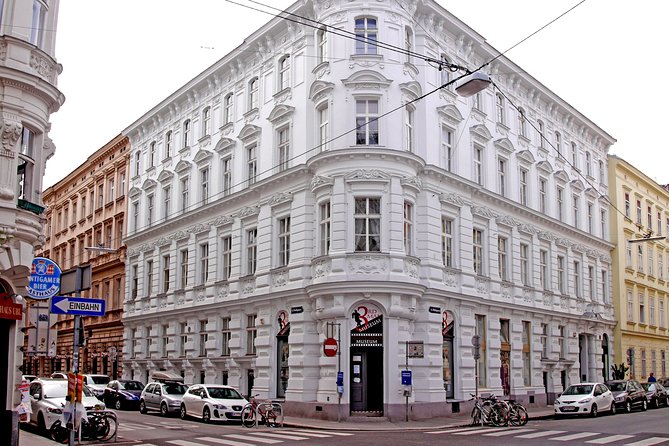 Third Man Museum Admission Ticket Vienna - Small objects with a direct link to the story
