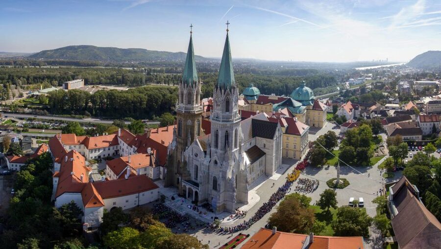 Ticket to Klosterneuburg Abbey - The Abbey Church, cloister, and Verdun Altar
