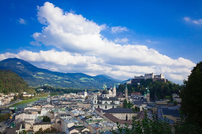 Transfer from Vienna to Salzburg with 2 hours for sightseeing - Choosing the right stop for your interests