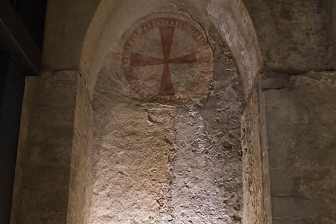 Underground 2.5h Tour with St. Stephen’s Cathedral Catacombs - Why the private format matters