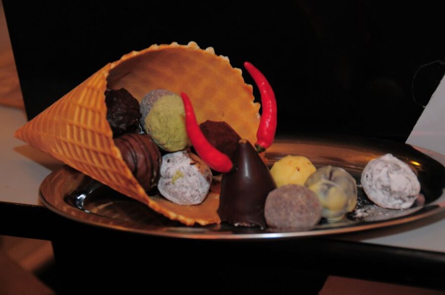 Vienna: 2.5-Hour Viennese Coffee, Cake, and Chocolate Tour - Your first coffeehouse stop