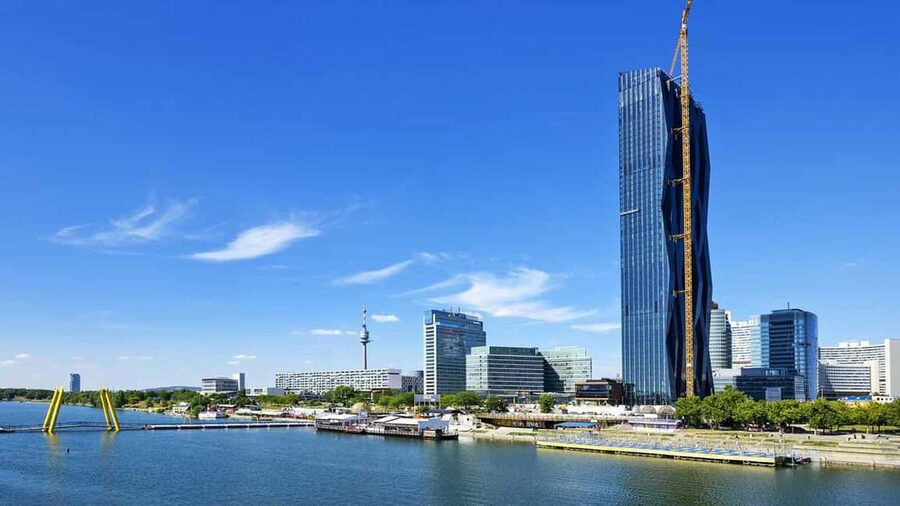 Vienna: 2-hour Danube Panorama Tour (Cruise Only) - Why the loop format is convenient