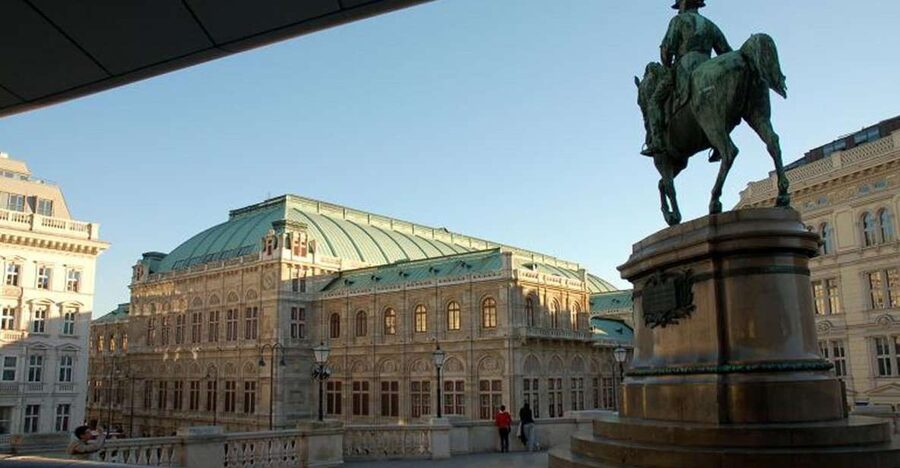 Vienna and Skip-the-Line Schönbrunn Palace Private Tour - The Ringstraße drive and what you can really see
