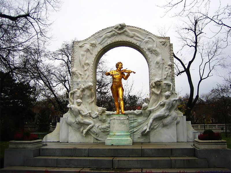 Vienna Art Nouveau Walking Tour - Why Otto Wagner’s metro matters in Vienna