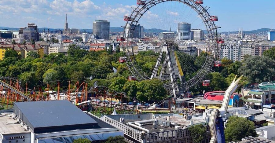 Vienna Audioguide - TravelMate app for your smartphone - Volksgarten, Parliament, and Rathaus
