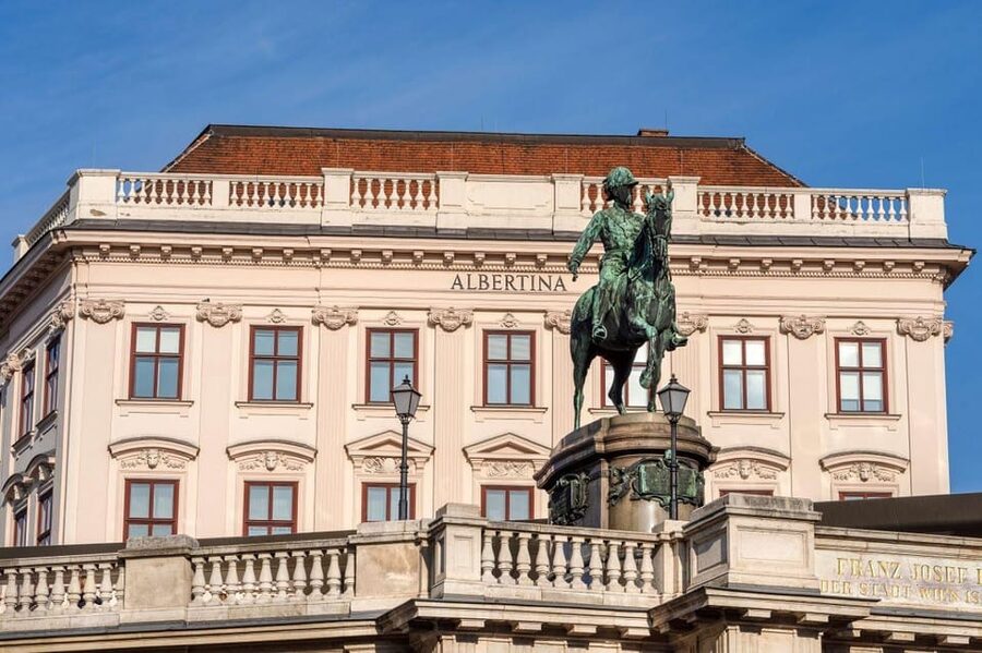 Vienna Audioguide - TravelMate app for your smartphone - Prater, Secession Building, and Karlskirche