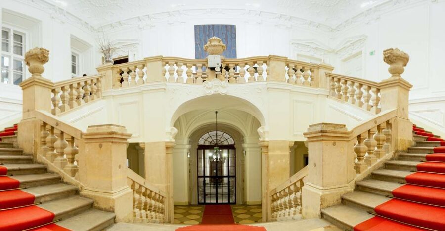 Vienna: Baroque Orchestra Concert and Dinner - Reading the Café Landtmann Menu